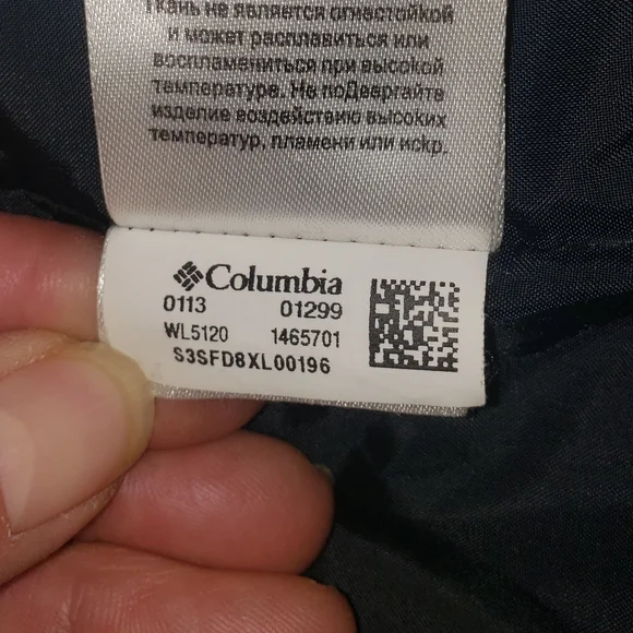 Columbia Women's Black Plaid Puffer Jacket with Fur Hood - Picture 8 of 9